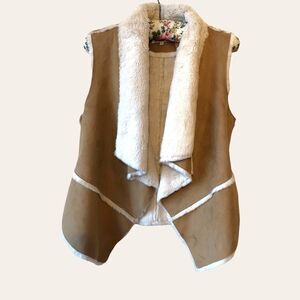 BACK IN the Saddle Tan/cream Vest size S